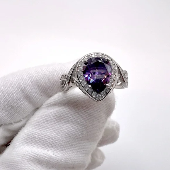 Sale $25 Firm! .925 Sterling Silver Simulated Amethyst Cz Ring - Picture 4 of 17